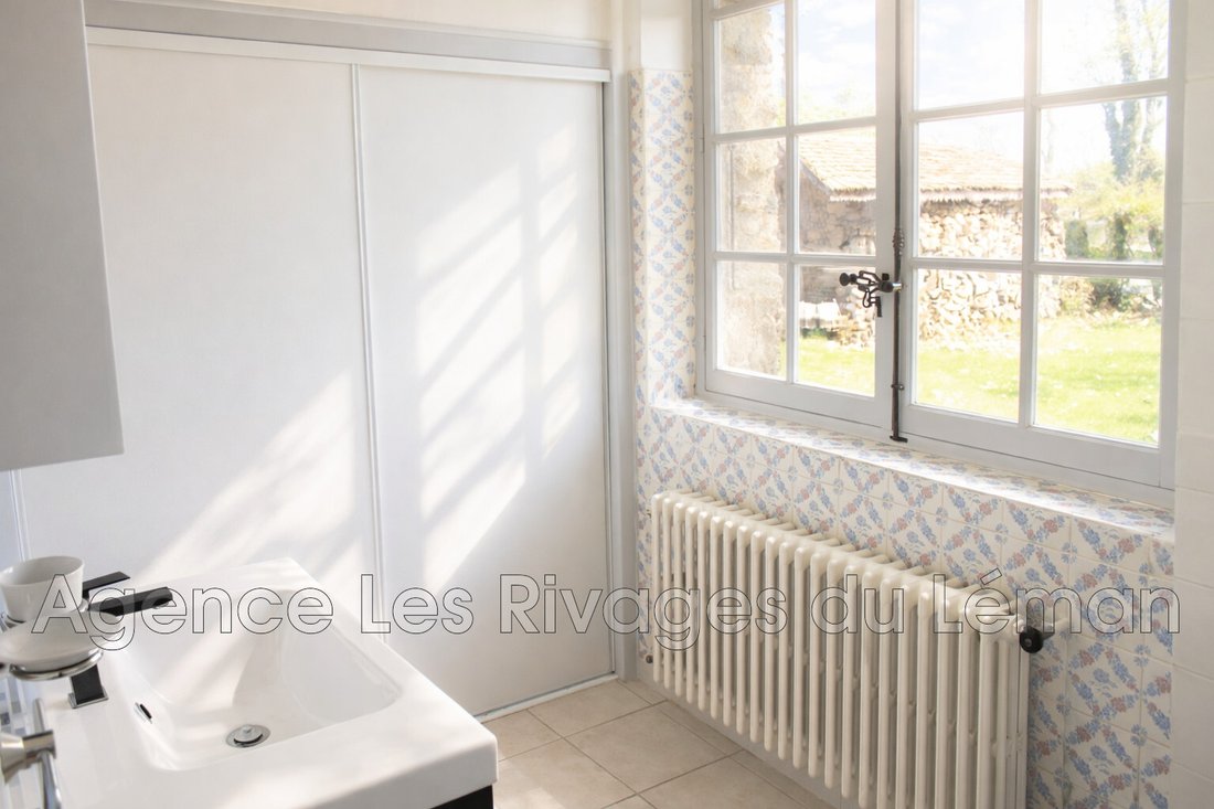 Villa in Sciez, Auvergne-Rhone-Alpen, Frankreich 2 - 18020740