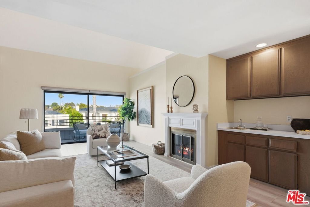 Condo in Torrance, California, United States 2 - 18018838