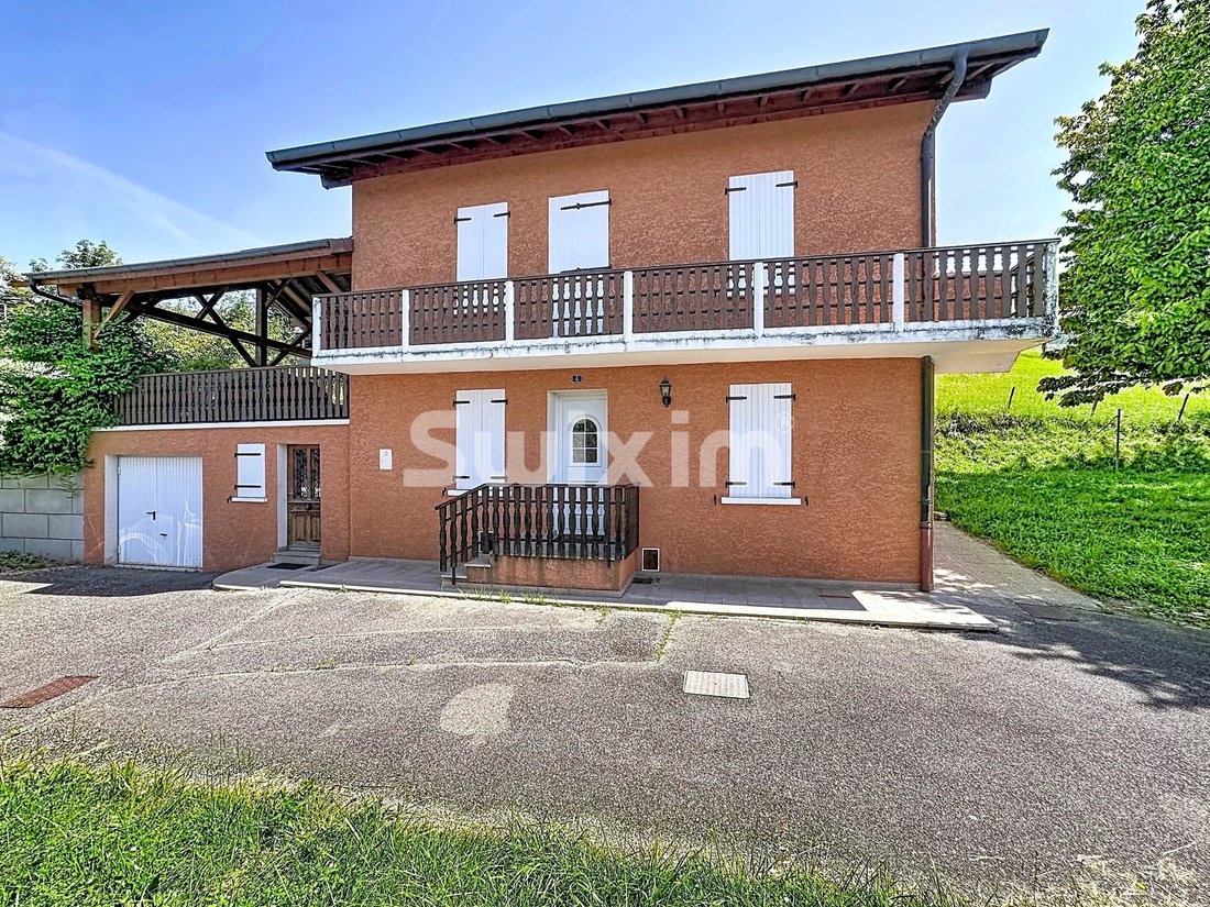 House in Bellegarde-sur-Valserine, Valserhone, France 1 - 17885129