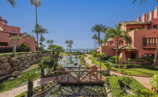 Appartamento a Gualdalmansa, Estepona, Andalusia 1