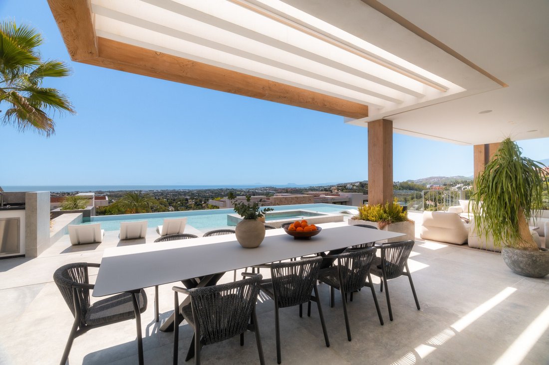 Villa in La Quinta, Benahavis, Andalusia 5 - 16776736