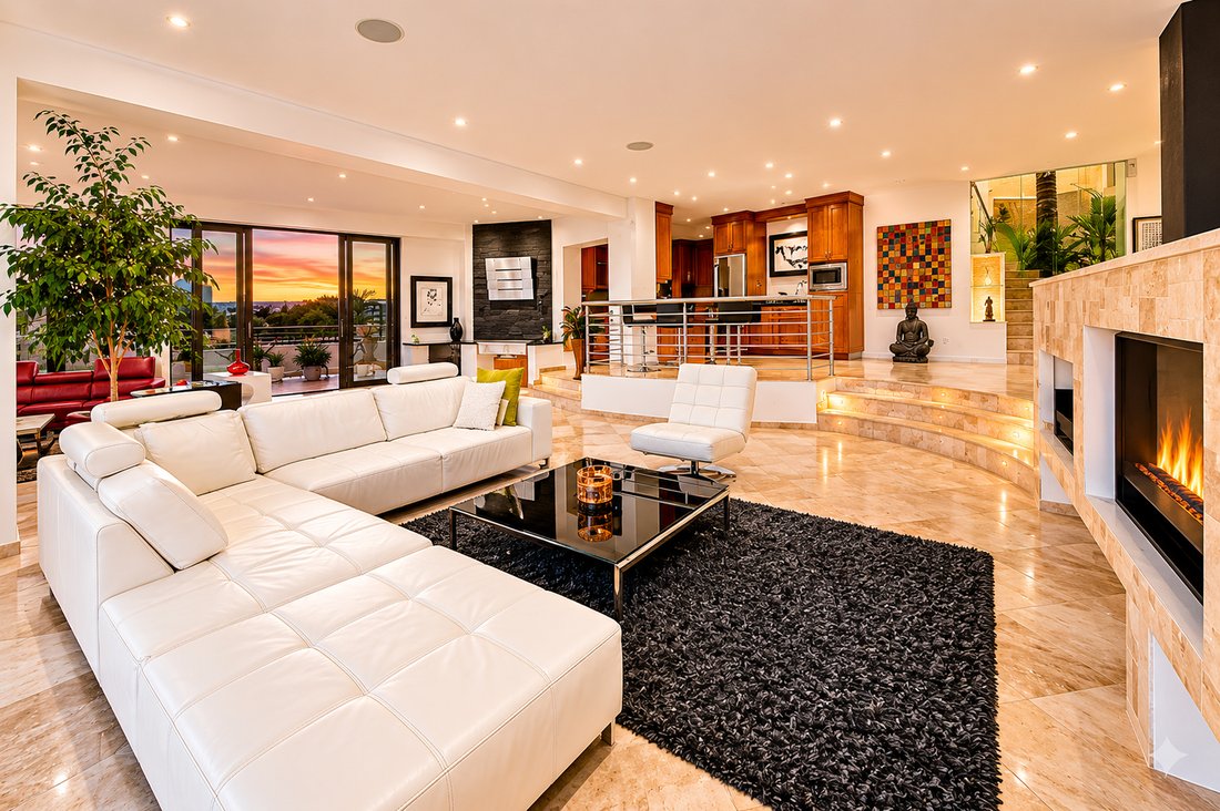 Estate in Chartwell, Gauteng, South Africa 4 - 18018227