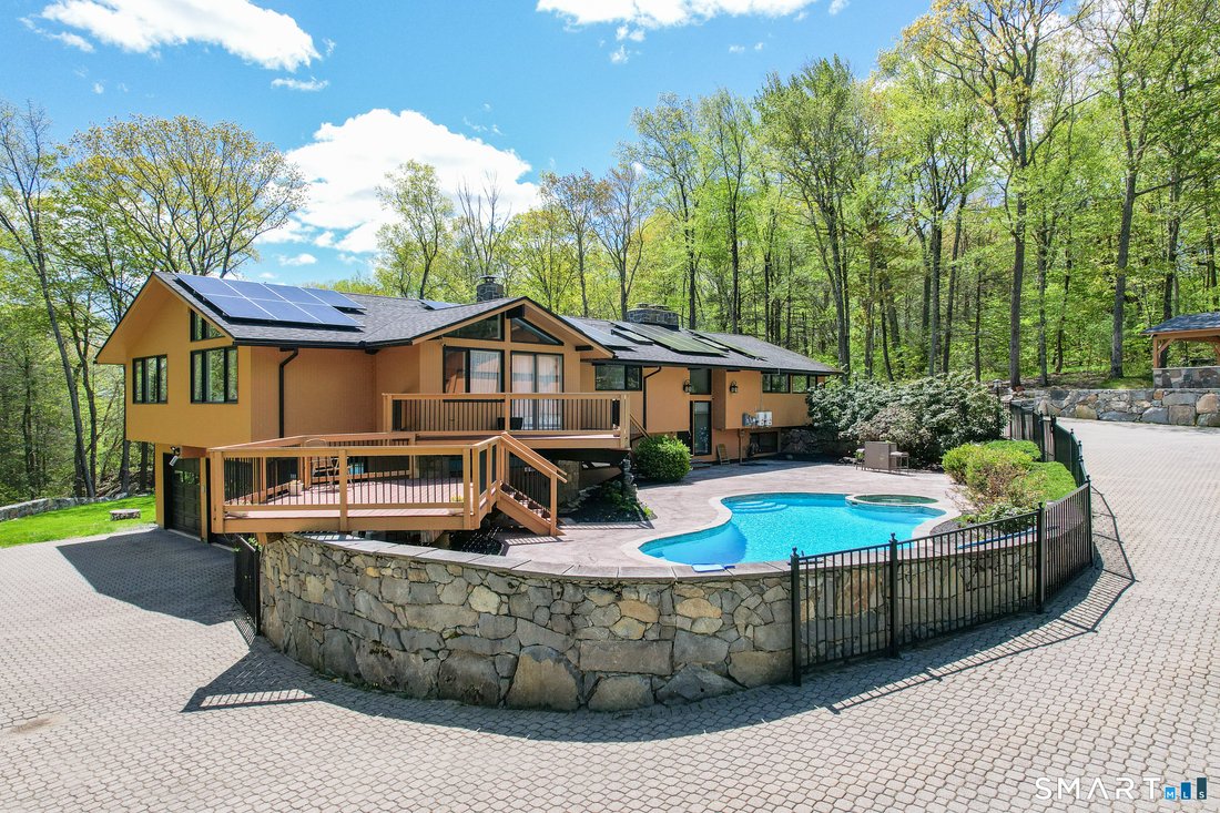 House in Torrington, Connecticut, United States 1 - 18015625