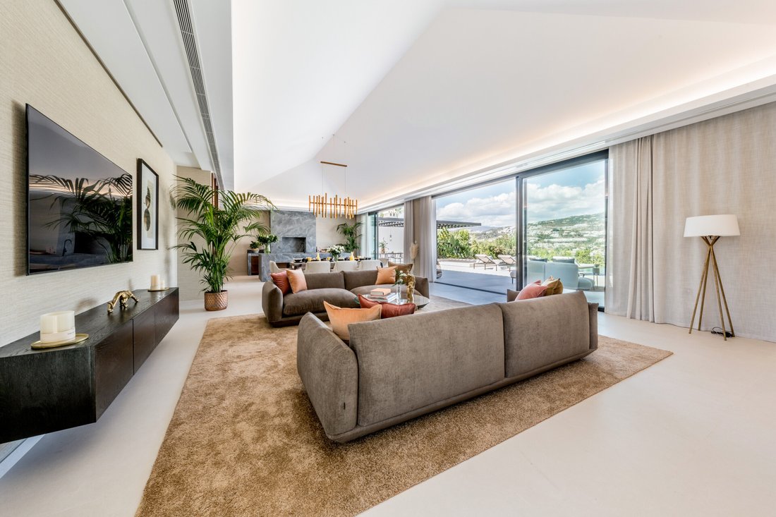 Villa in Nueva Andalucia, Marbella, Spain 5 - 12470448