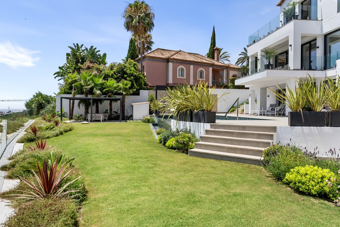Villa in Cancelada, Estepona, Andalusia 5 - 16048093