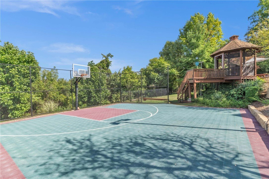House in Jefferson Hills, Pennsylvania, United States 5 - 18017542