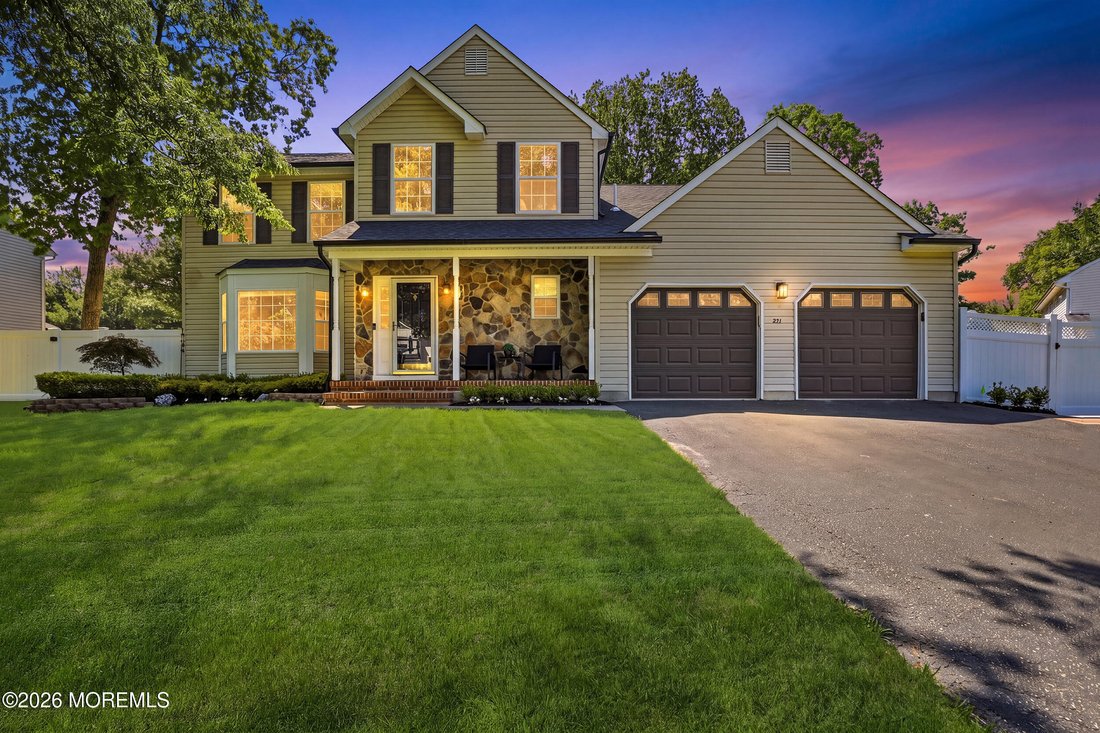 House in Toms River, New Jersey, United States 1 - 18017523