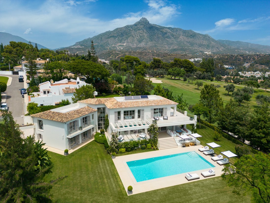 Villa in Nueva Andalucia, Marbella, Spain 1 - 16408382
