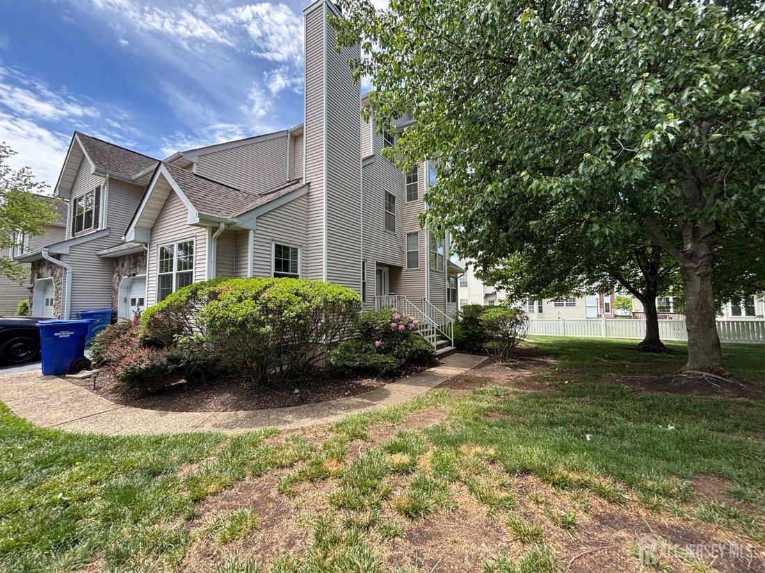 House in North Brunswick Township, New Jersey, United States 2 - 18021620