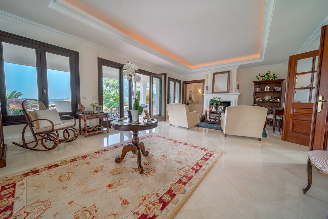 Villa in Benahavis, Andalusia, Spain 4 - 15714083
