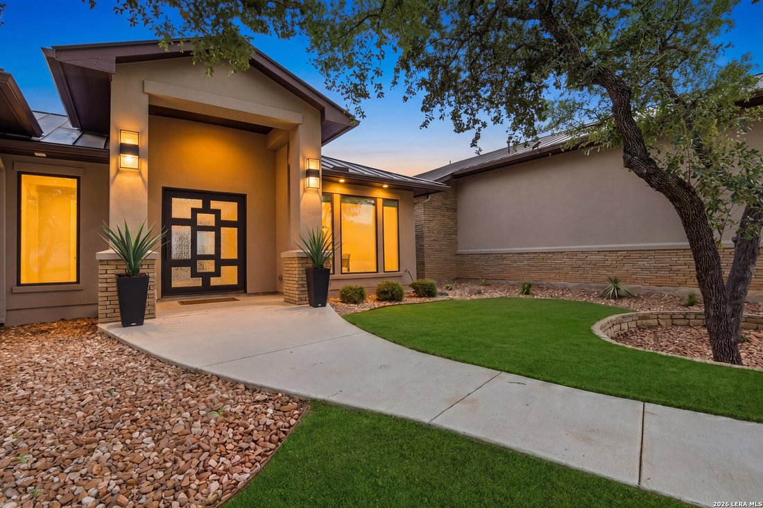 House in San Antonio, Texas, United States 3 - 18020806