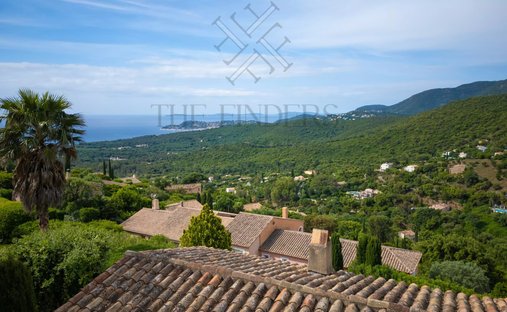 Villa in La Croix-Valmer, Provence-Alpes-Côte d'Azur, France 1