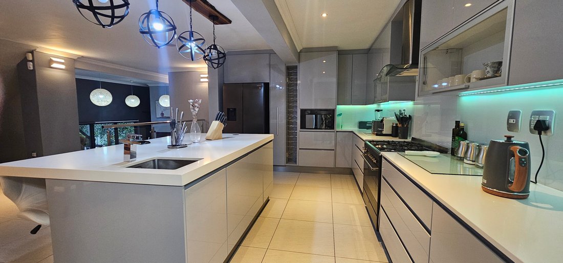 House in Country Club, Western Cape, South Africa 2 - 18018114