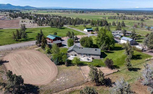 House in Powell Butte, Oregon, United States 1