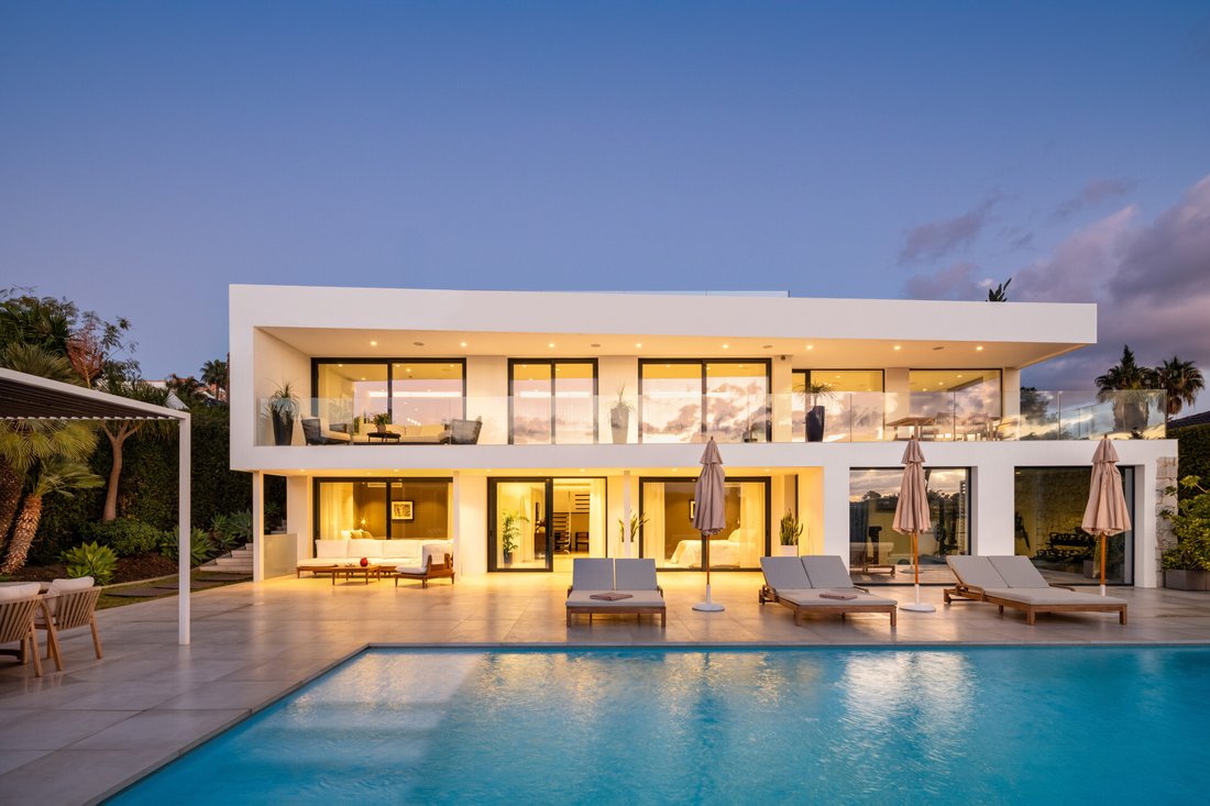 Villa in Nueva Andalucia, Marbella, Spain 1 - 16746179