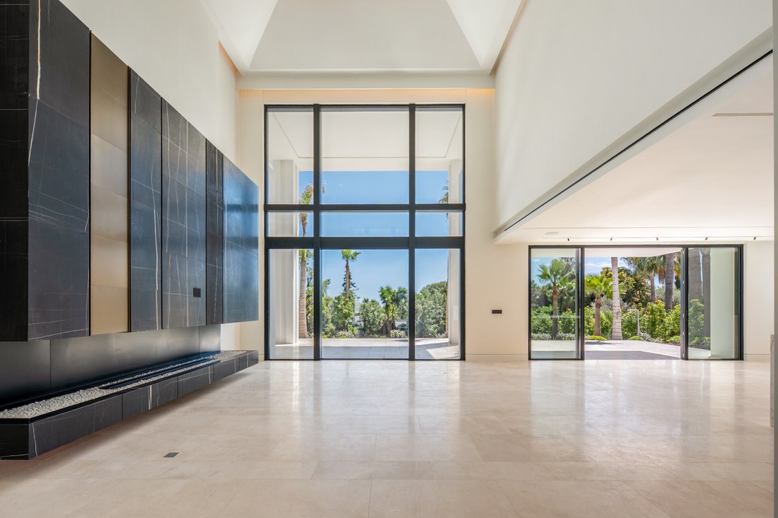 Villa in Sierra Blanca, Marbella, Spain 4 - 16746089