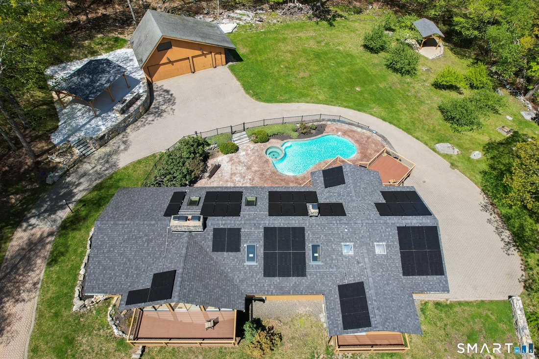 House in Torrington, Connecticut, United States 2 - 18015625