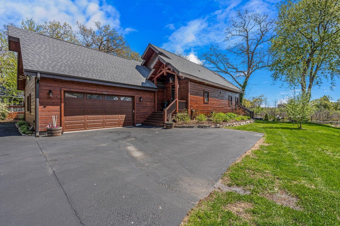House in Delafield, Wisconsin, United States 4 - 18018003