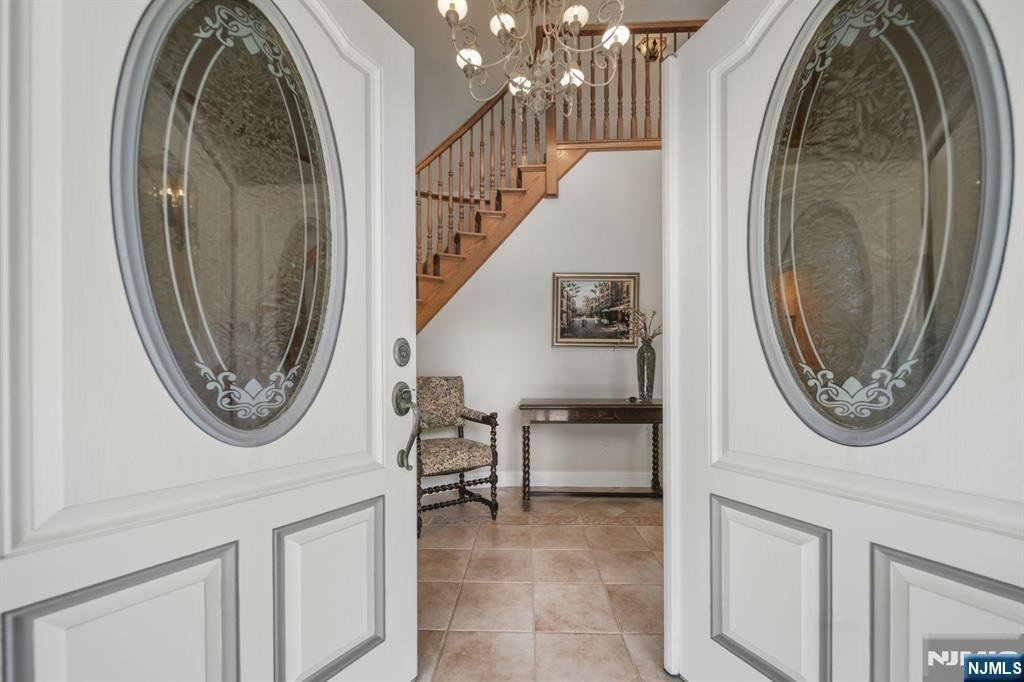 House in Woodcliff Lake, New Jersey, United States 4 - 18021436