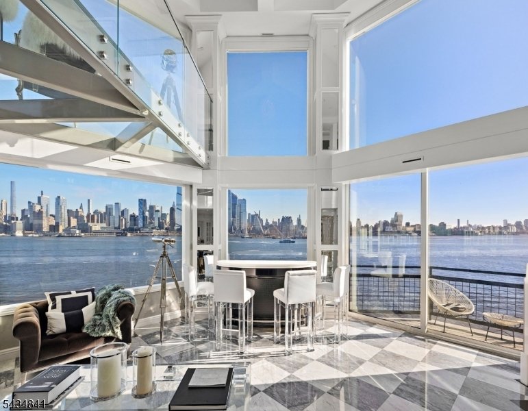 Condo in Weehawken, New Jersey, United States 1 - 18016587