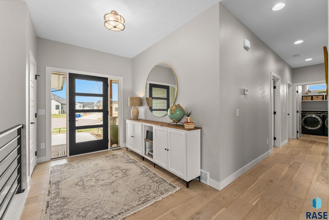 House in Sioux Falls, South Dakota, United States 4 - 18021418