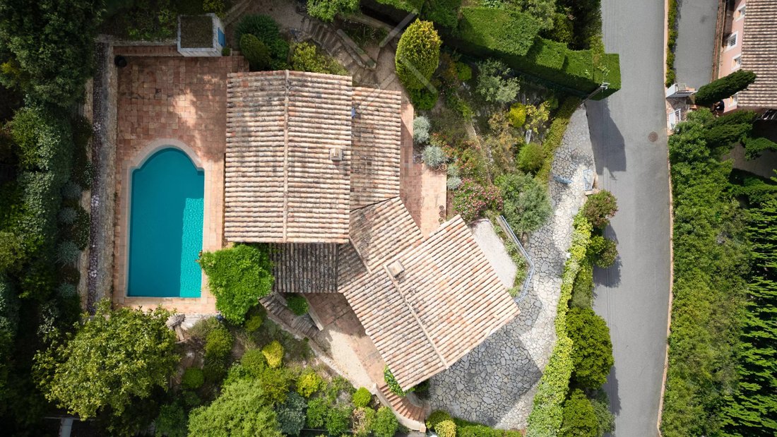 Villa in La Croix-Valmer, Provence-Alpes-Côte d'Azur, France 2 - 18015892