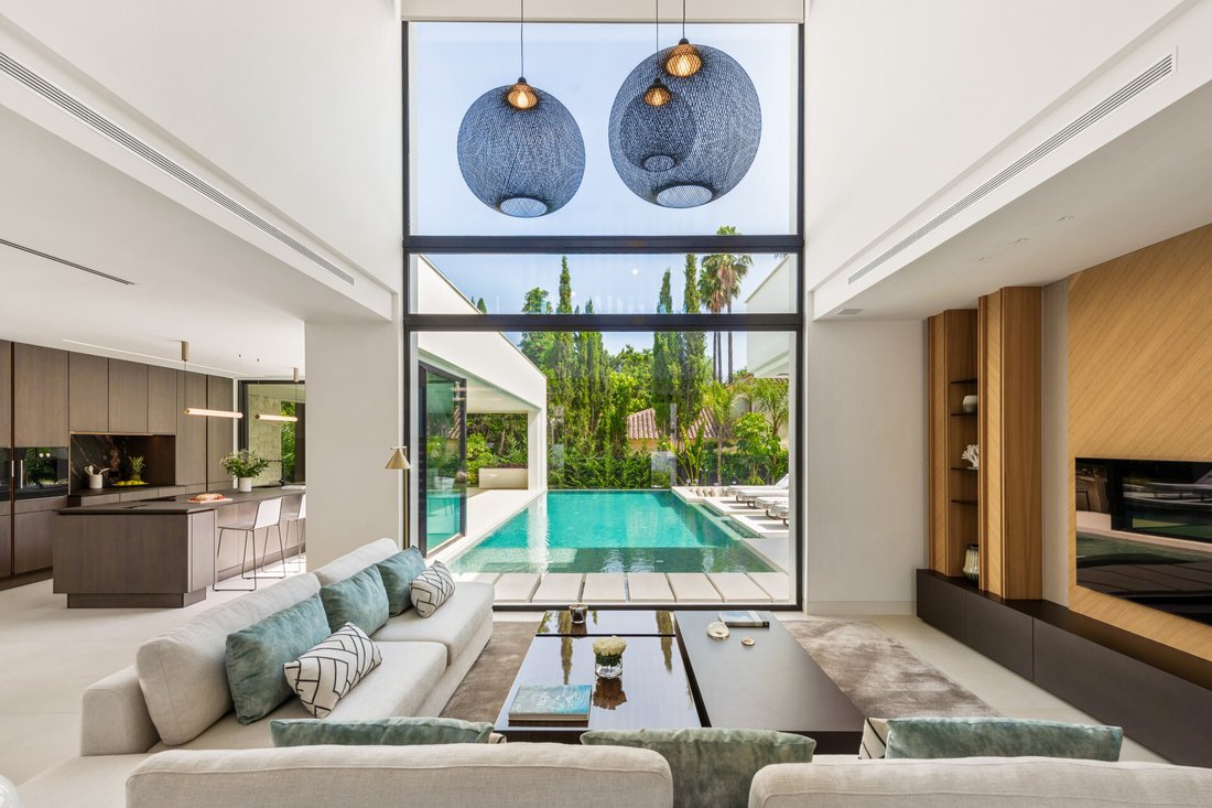 Villa in Nueva Andalucia, Marbella, Spain 3 - 16746184