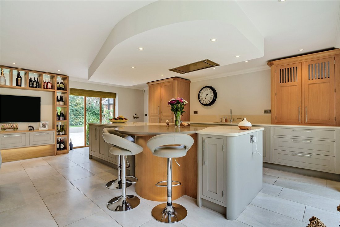House in Newmillerdam, Wakefield, England 2 - 17728001