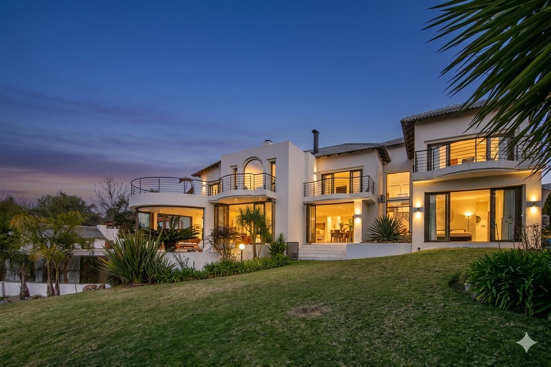 Estate in Chartwell, Gauteng, South Africa 2 - 18018227