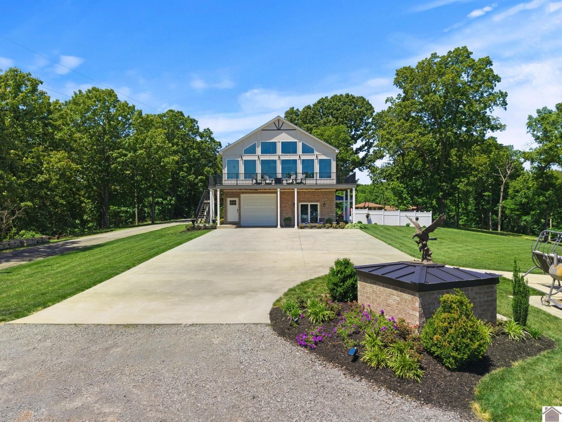 House in Murray, Kentucky, United States 3 - 18018079