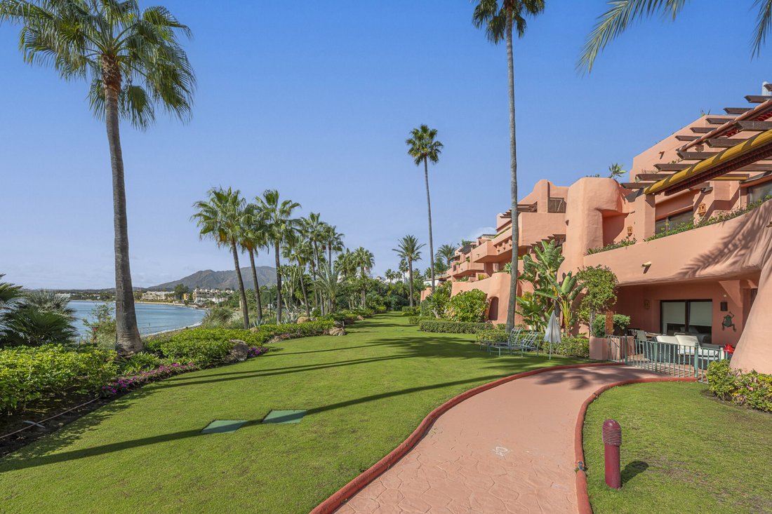 Apartment in Gualdalmansa, Estepona, Andalusia 2 - 17331316
