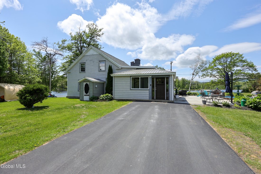 House in West Glens Falls, New York, United States 5 - 18017611