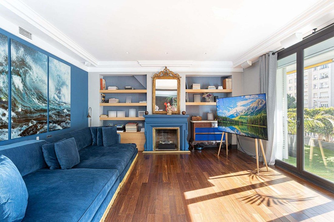 Apartment in Sarrià-Sant Gervasi, Barcelona, Spain 1 - 18016623