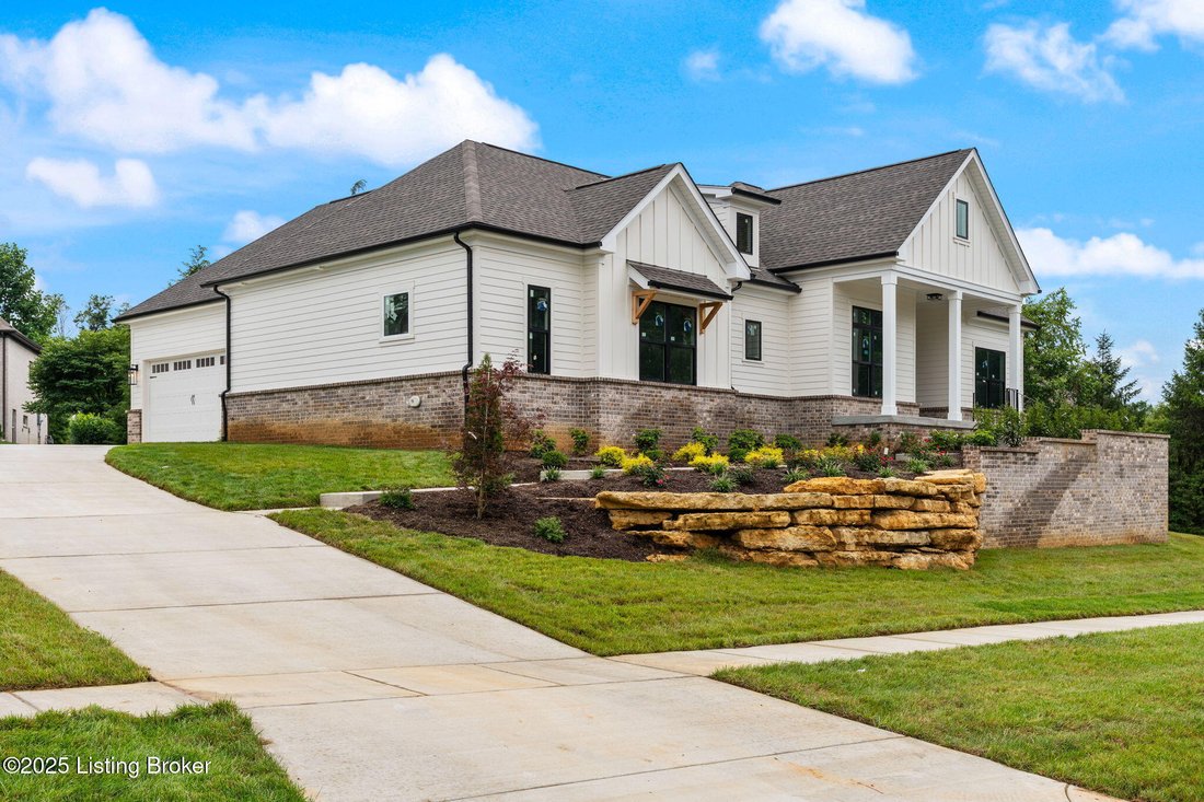 House in La Grange, Kentucky, United States 4 - 18021162