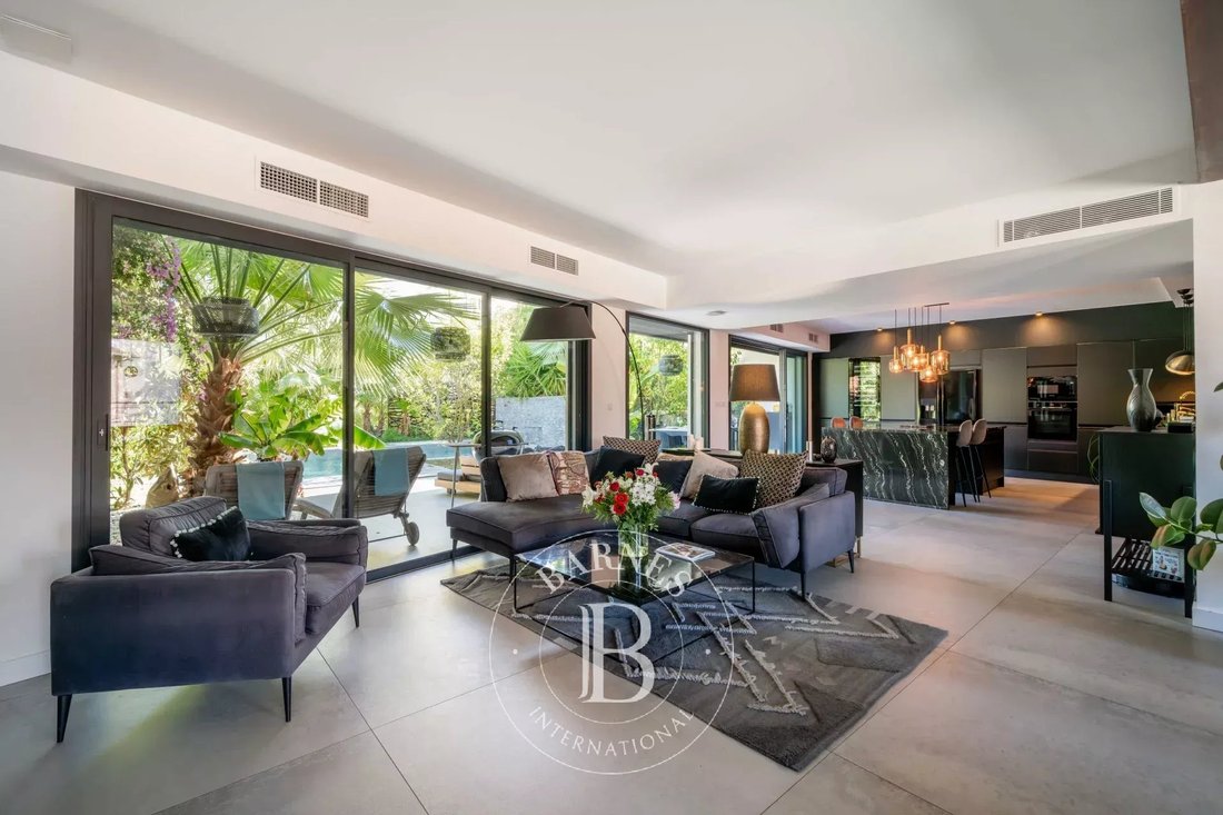 Villa in Tassigny, Cannes, France 3 - 18016940