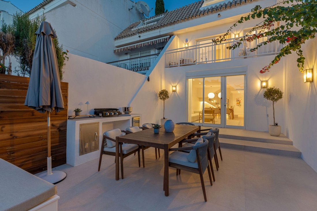 Townhouse in Marbella, Andalusia, Spain 2 - 17612059