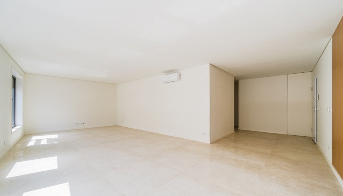 Apartment in Cedofeita, Santo Ildefonso, Se, Miragaia, Sao Nicolau e Vitoria, Porto District, Portugal 4 - 18017174