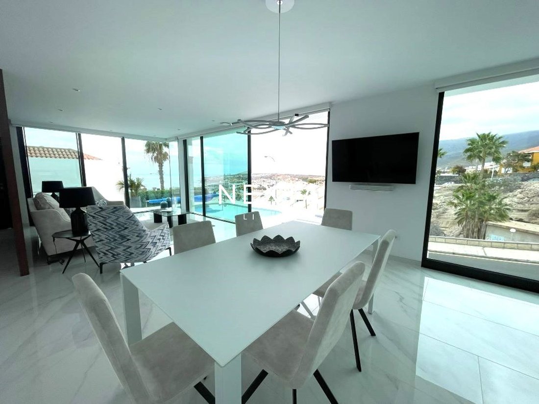 House in Costa Adeje, Adeje, Canary Islands 3 - 18015793