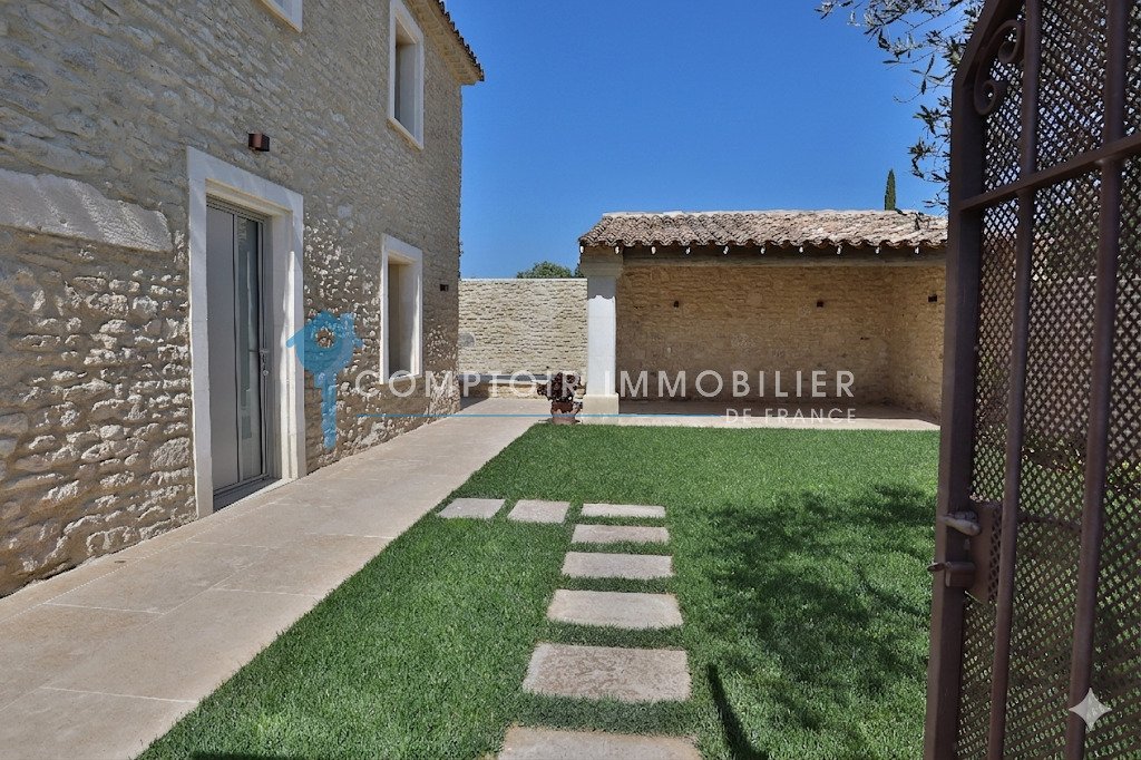 House in Gordes, Provence-Alpes-Côte d'Azur, France 5 - 18019972