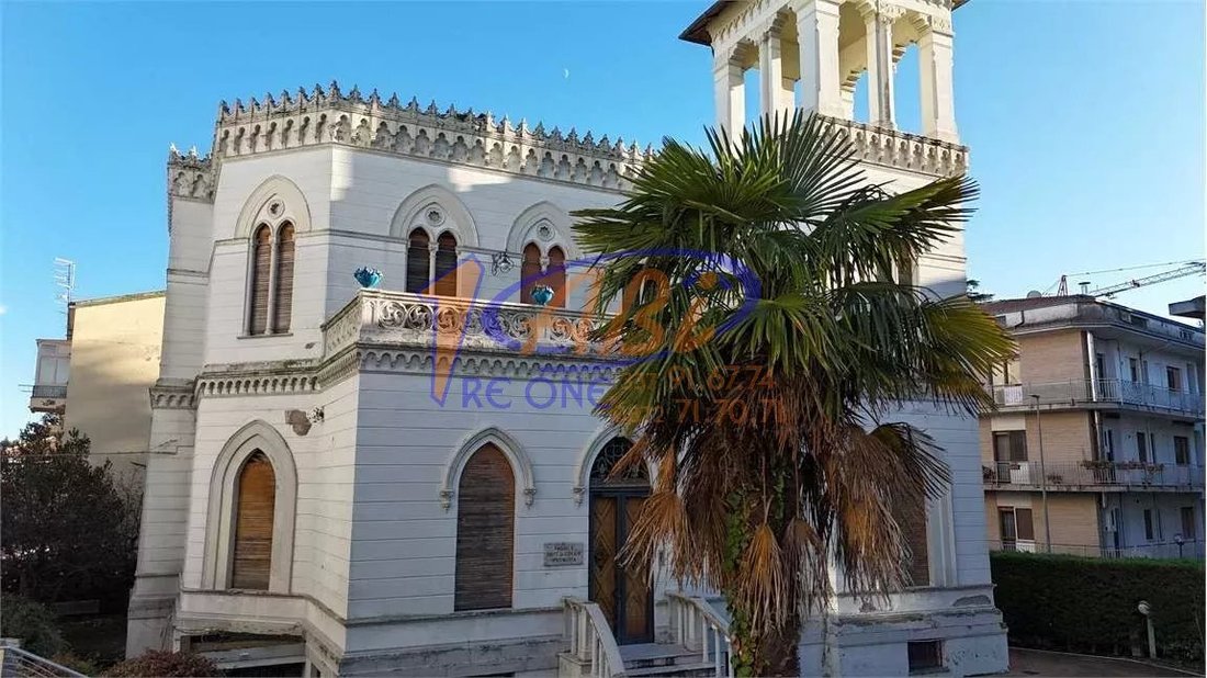 Villa in Lanciano, Abruzzo, Italy 1 - 18017109