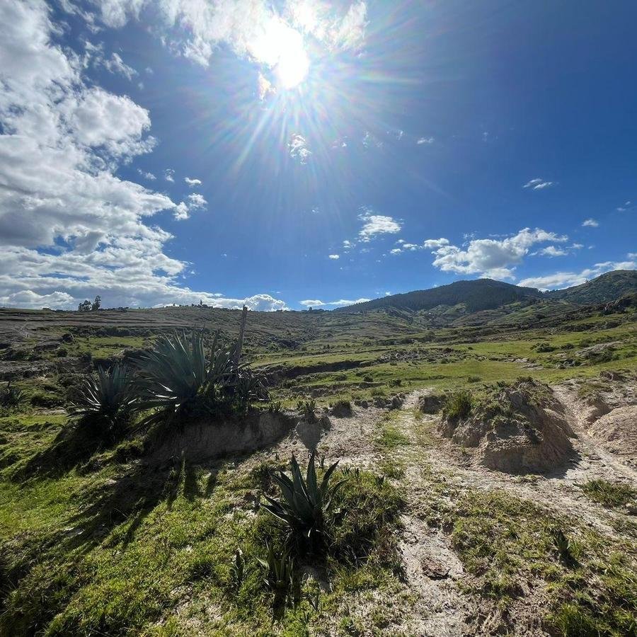Land in Quito, Pichincha, Ecuador 2 - 18016785