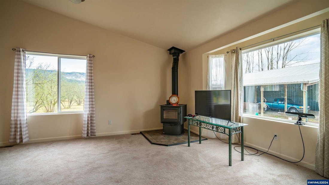 House in Springfield, Oregon, United States 5 - 18020667