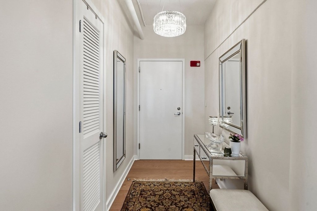 Condo in Boston, Massachusetts, United States 4 - 17867442