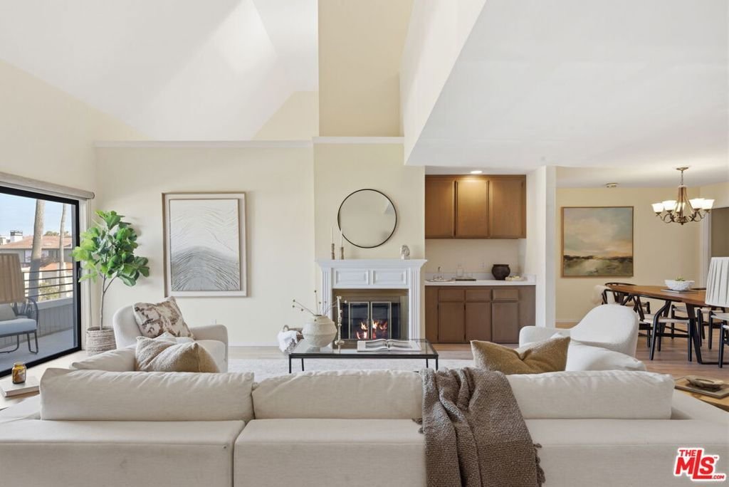 Condo in Torrance, California, United States 5 - 18018838