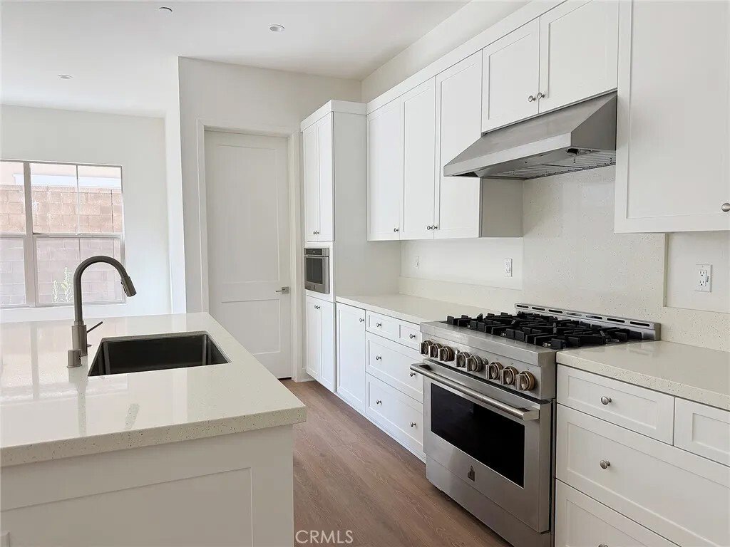 Condo in Irvine, California, United States 3 - 18016290