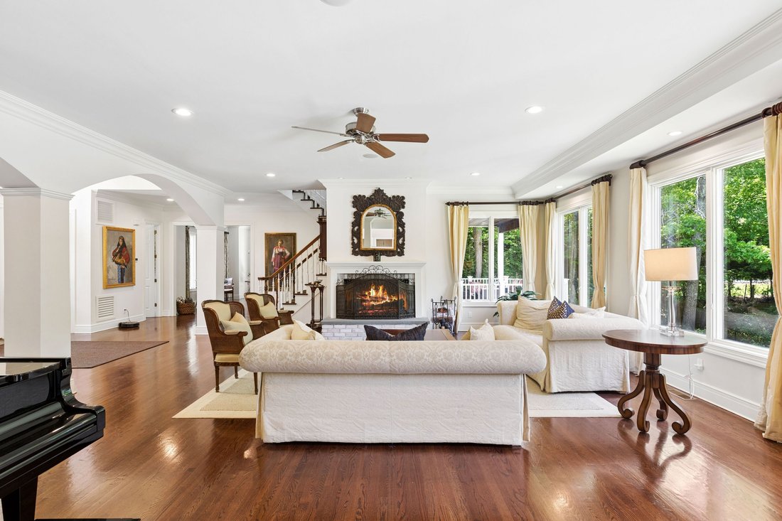 Sag Harbor, New York, United States 3 - 16154537