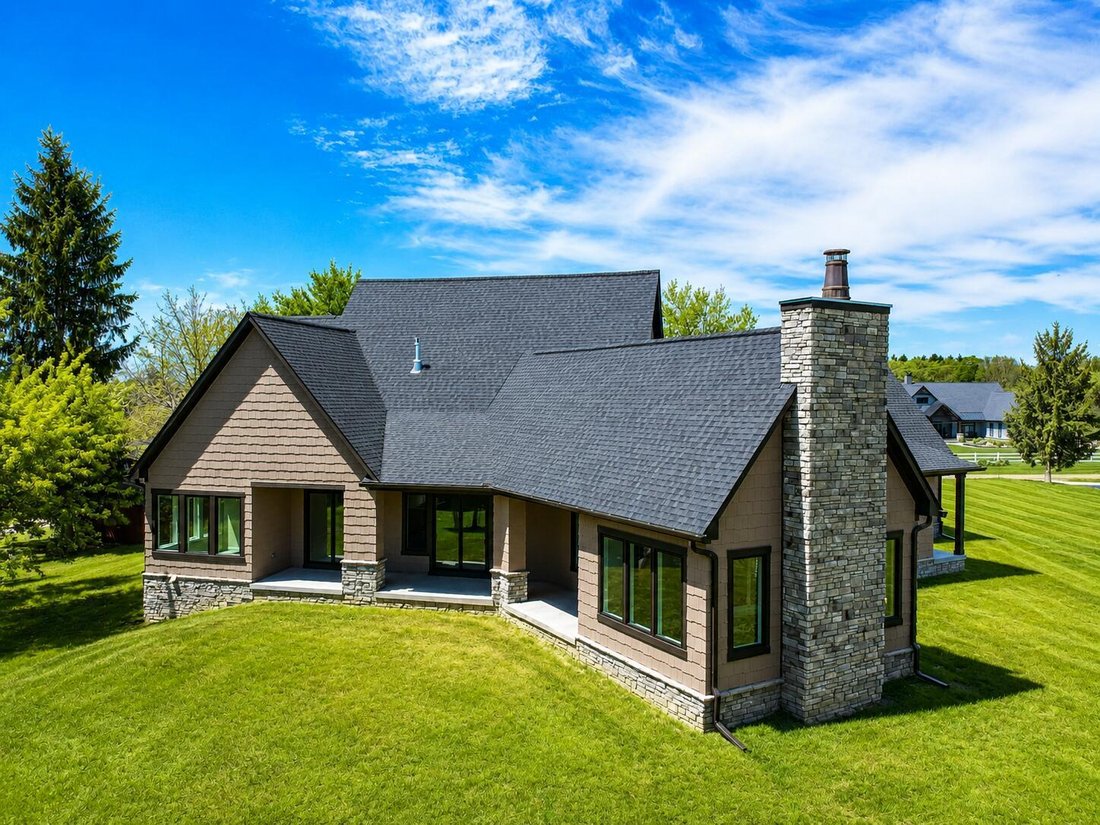 House in Bruce, Michigan, United States 5 - 17017981