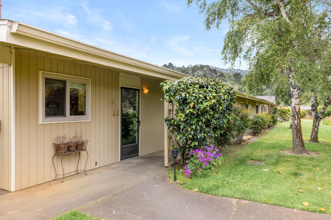 Condo in Carmel-by-the-Sea, California, United States 1 - 18015433