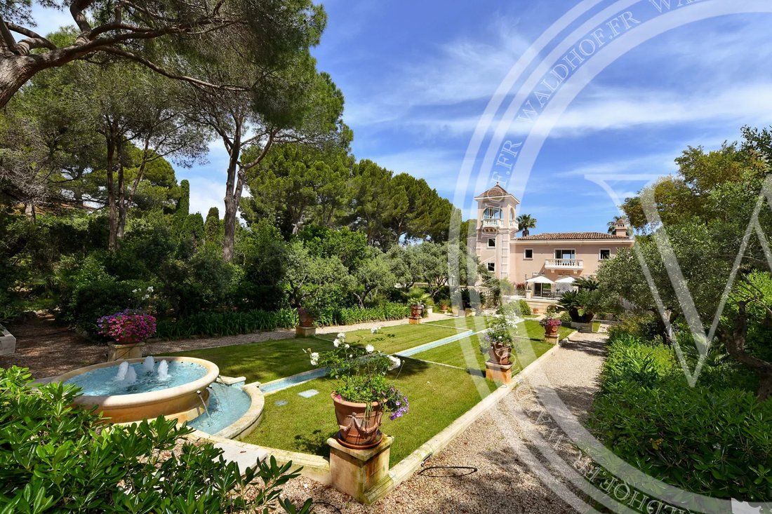 Estate in Antibes, Provence-Alpes-Côte d'Azur, France 2 - 18017206