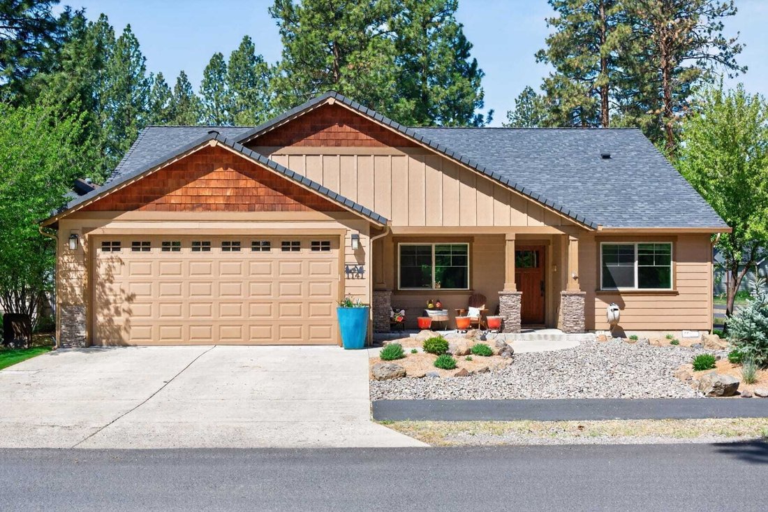 House in Sisters, Oregon, United States 3 - 18020453